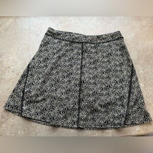 Toad&Co Black and White Patterned Skort